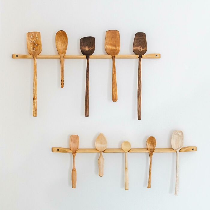 This image has an empty alt attribute; its file name is 40-carved-cutlery-from-fallen-wood.jpg